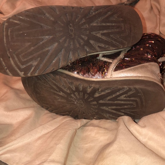 UGG BOOT - Picture 5 of 5